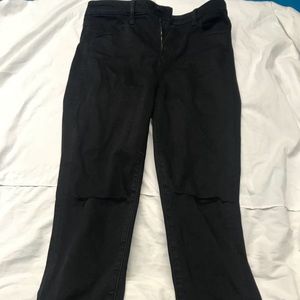 RIPPED KNEE BLACK JEANS AMERICAN EAGLE